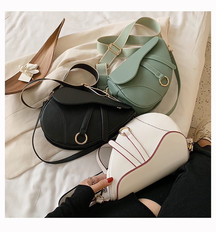 Horseshoe Messenger Bag
