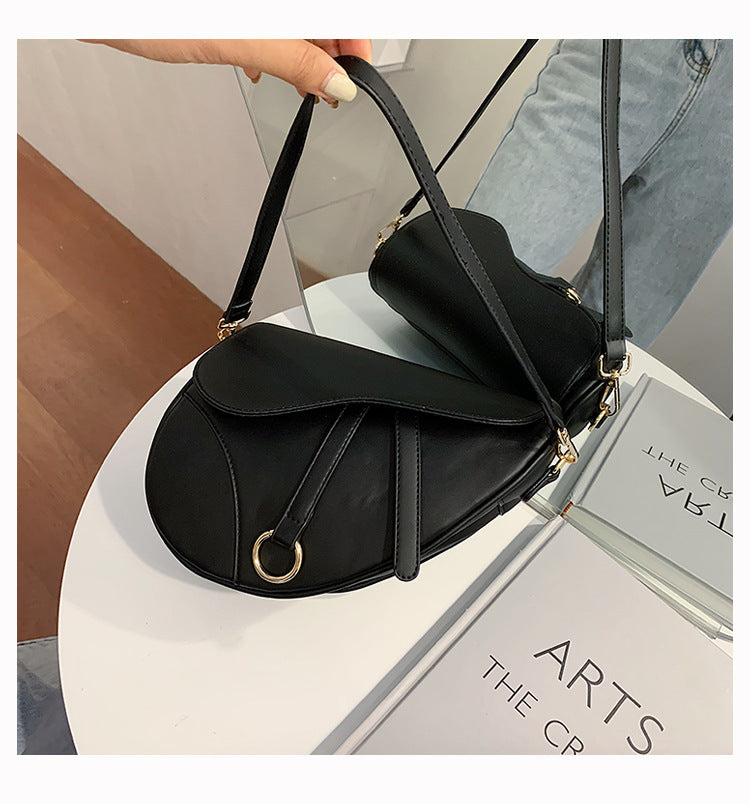Horseshoe Messenger Bag
